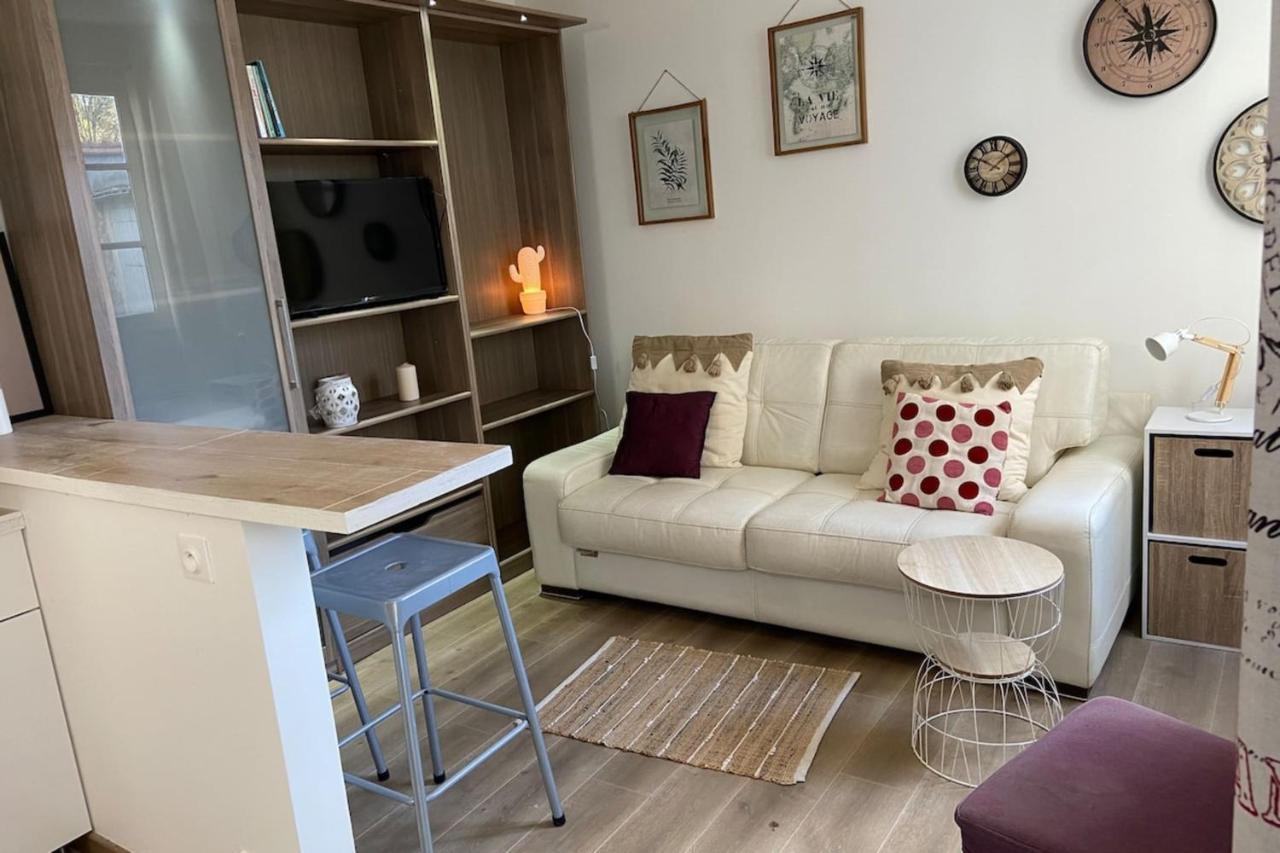 Agréable Appart'Hôtel Smart Cosy Proche commerces Fontainebleau Exterior foto
