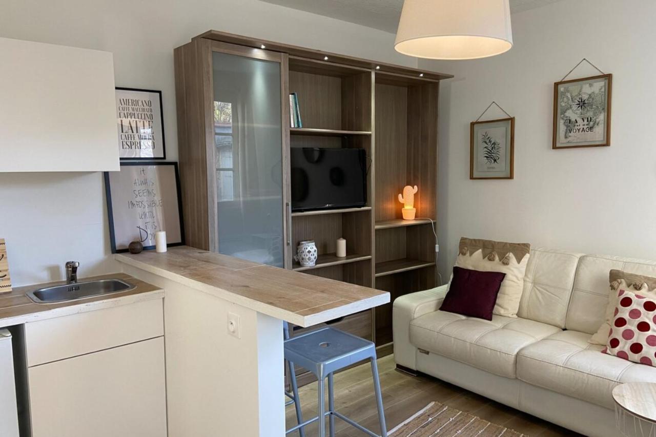 Agréable Appart'Hôtel Smart Cosy Proche commerces Fontainebleau Exterior foto